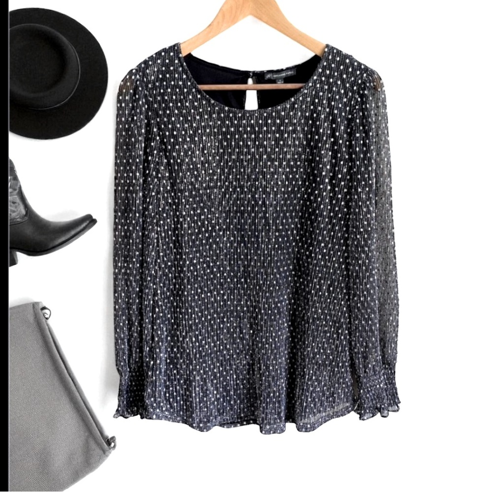 Adrianna Papell Shimmering Black and Silver Elegant Polkadot Blouse 🖤🌹